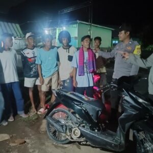 Patroli Dialogis Polsek Sanggar Cegah Potensi Kriminalitas dan Edukasi Warga Jaga Stabilitas Kamtibmas