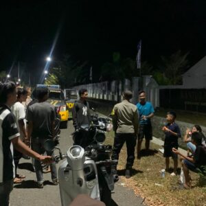 Memastikan Kondusifitas Wilayah dan Imbu Warga Jaga Kamtibmas Polsek Woha Optimalkan Patroli KRYD Malam Hari