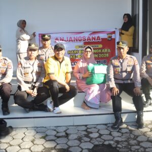 Kepolisian Resor Lombok Timur Lakukan Anjangsana ke Purnawirawan Polri dan Wara kauri  dalam Rangka Hari Bhayangkara ke-80