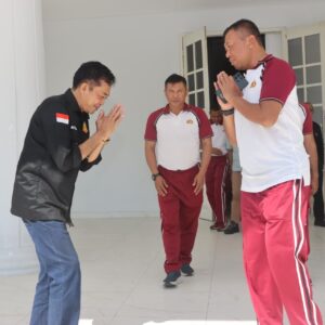Konsep OtomatisKapolresta Loteng Jalin Silaturahmi Dengan Bupati Lombok Tengah ‎