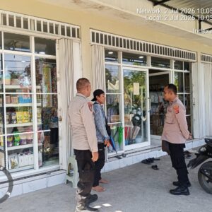 Polsek Pringgarata Perkuat Patroli Dialogis di Kawasan Pertokoan, Ajak Warga Waspadai Kejahatan 3C