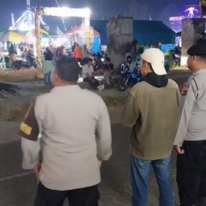 Polsek Batukliang Perketat Pengamanan Pasar Murah UMKM di Rest Area Dasan Cermen