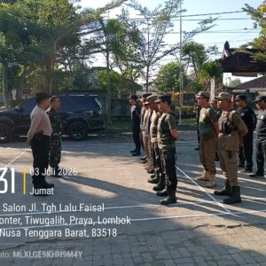 Bhabinkamtibmas dan Babinsa Tiwugalih Berikan Pembinaan kepada BKK Tingkatkan Kapasitas Pelayanan Masyarakat