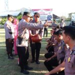 Kapolres Pimpin Upacara Kenaikan Pangkat Personel Polres Sumbawa Barat