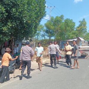 Polsek Hu’u Lakukan Negosiasi, Aksi Pemblokiran Jalan Akibat Kelangkaan LPG 3 Kg Berakhir Kondusif