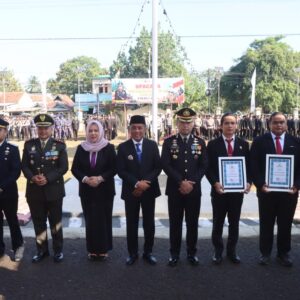 Pimpin Upacara Hari Bhayangkara Ke-80, Kapolres Bima Kabupaten:Jadikan Tugas sebagai ibadah, Setiap Pelayanan Sebagai kehormatan dan jadikan kepercayaan rakyat sebagai Landasan Utama