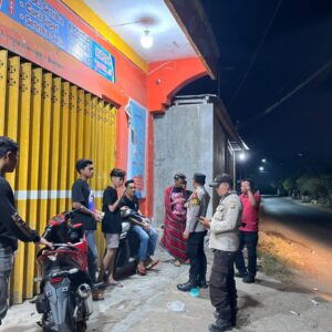 PATROLI MALAM POLRES DOMPU PERKUAT KEHADIRAN POLRI DI TENGAH MASYARAKAT, WUJUDKAN KAMTIBMAS YANG AMAN DAN KONDUSIF