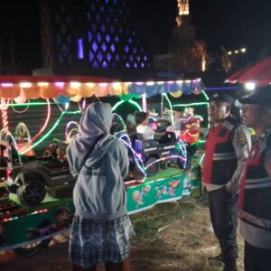 Polisi Sambangi Pasar dan Wisata, Imbau Pedagang Waspada Premanisme dan Utamakan Keselamatan Wahana