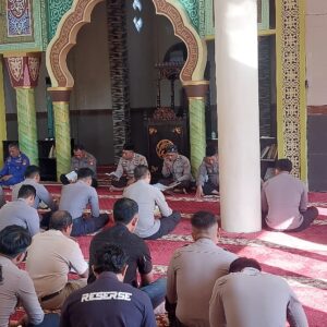 Binrohtal dan Yasinan Perkuat Keimanan serta Soliditas Personel Polres Dompu