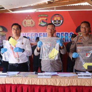 Polres Dompu gelar konferensi pers Ungkap Empat Kasus 3C dalam Operasi Jaran Rinjani 2026, Lima Pelaku Berhasil Diamankan