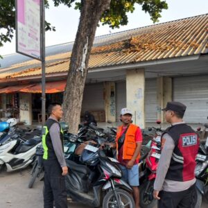 Polsek Tanjung Imbau Juru Parkir dan Pedagang Pasar Tanjung Waspada Kejahatan 3C