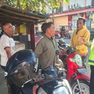 Satlantas Polres Bima Kota Edukasi Komunitas Tukang Ojek, Tingkatkan Kesadaran Keselamatan Berlalu Lintas