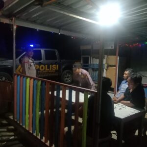 Patroli Blue Light dan Dialogis Polsek Wera Antisipasi Kejahatan 3C di Wilayah Hukum Polsek Wera