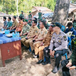 Kasubsektor Palibelo Hadiri Kegiatan Penyerahan Bantuan RTLH di Desa Panda
