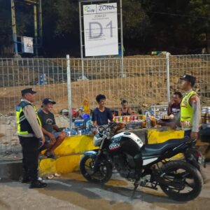 Patroli Dialogis Polsek Kawasan Pelabuhan Laut Tano, Polisi Imbau Pengguna Jasa Pelabuhan Utamakan Keselamatan