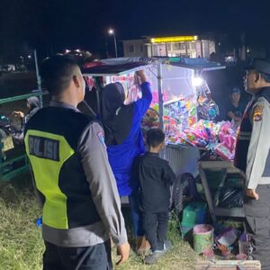 Polsek Gangga Sampaikan Imbauan Kamtibmas kepada Warga Desa Rempek dan Sambik Bangkol