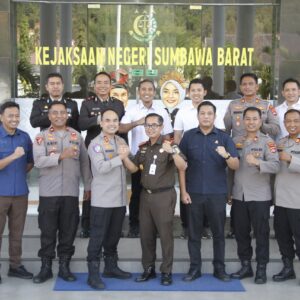 Perkuat Sinergi Aparat Penegak Hukum, Kapolres Sumbawa Barat Baru Kunjungi Kejaksaan Negeri
