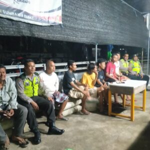 Patroli Dialogis Polsek Seteluk Perkuat Harkamtibmas, Warga Diingatkan Waspada TPPO hingga Bahaya Rabies