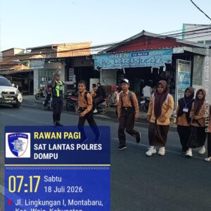 Satlantas Polres Dompu Gelar Strong Point Pagi, Wujudkan Kamseltibcarlantas yang Aman dan Tertib