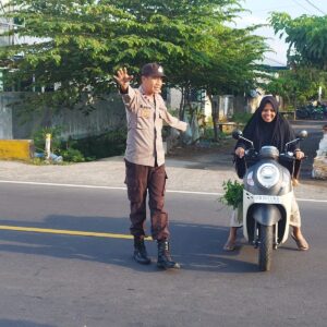Polsek Gangga Laksanakan Giat Rawan Pagi di S4 Pasar Umum Gondang