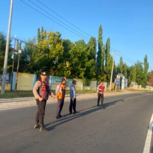 Polsek Bayan Gelar Rawan Pagi di Jalan Raya Tanjung-Bayan Desa Anyar