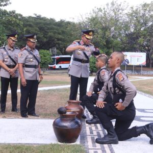 Wakapolda NTB Lantik 75 Siswa, Resmi Jalani Pendidikan di SPN Belanting