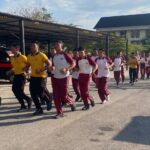 Olahraga Bersama Personel dan ASN, Polres Bima Kota Tingkatkan Kebugaran dan Soliditas