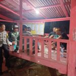 Bhabinkamtibmas Polsek Taliwang Perkuat Semangat Siskamling, Warga Bugis Diajak Aktif Jaga Kamtibmas