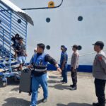 Polsek Kawasan Pelabuhan Laut Bima Amankan Embarkasi dan Debarkasi KM Binaiya di Pelabuhan Bima