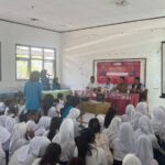 Cegah Bahaya Narkoba Sejak Dini, Satresnarkoba Polres Sumbawa Sosialisasi Garda Remaja di SMPN 2 Plampang