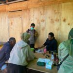 Bhabinkamtibmas Desa Belo Dampingi Pengambilan Sampel Darah Warga, Wujud Sinergi Polri Dukung Kesehatan Masyarakat