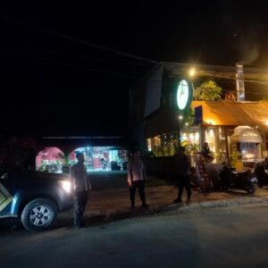 Polsek Kawasan Mandalika Intensifkan Patroli Malam Antisipasi Kejahatan 3C di Kawasan Kuta