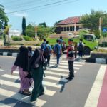 Polsek Gangga Laksanakan Gatur Lantas “Rawan Siang” di Jalan Raya Kecamatan Gangga