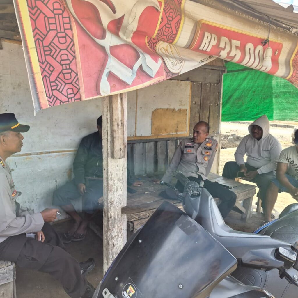 Sat Binmas Polres Bima Kota Laksanakan Cooling System dan Himbauan Kamtibmas kepada Masyarakat Kelurahan Dara