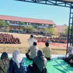 Bhabinkamtibmas Jadi Pemateri Sosialisasi Kamtibmas dan Pembinaan karakter di SMAN I Woha