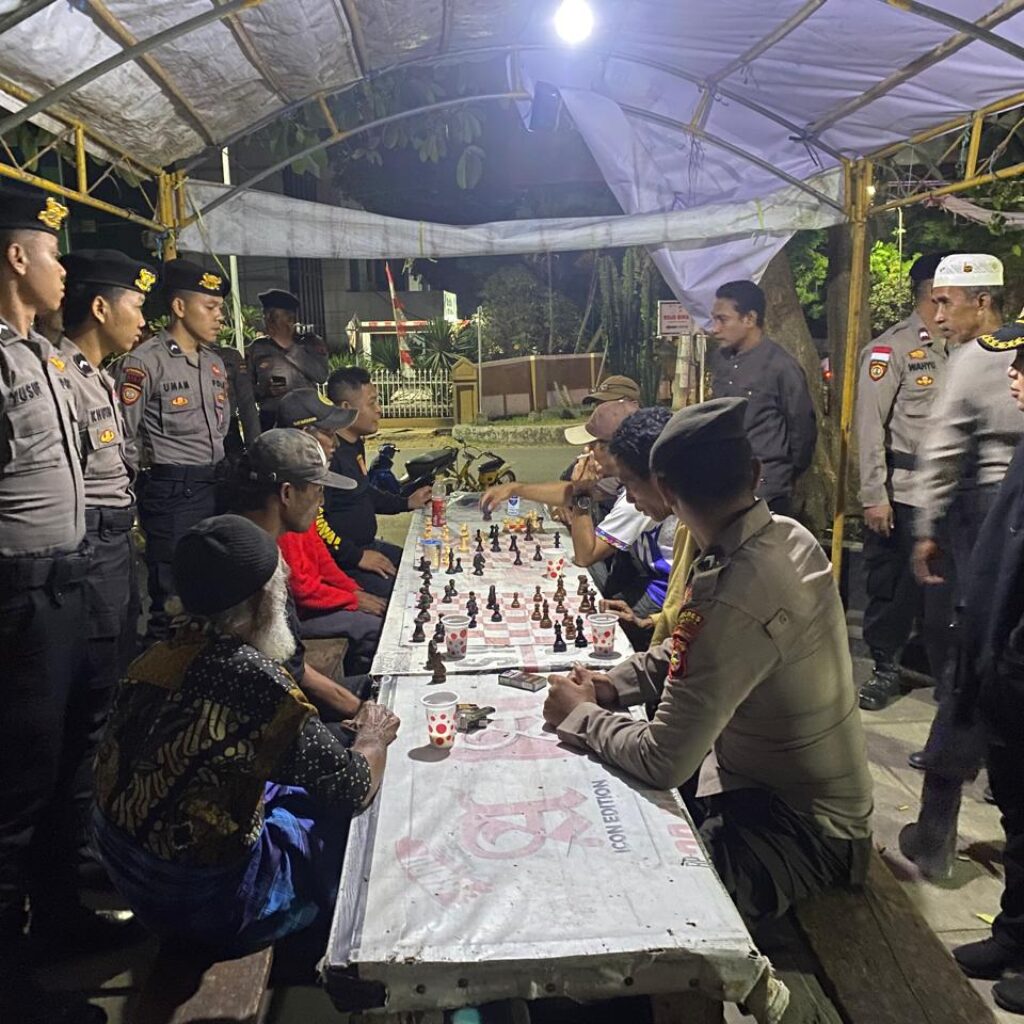 Patroli Presisi Strong Point Polres Bima Kota Sasar Jalan Soekarno-Hatta dan Gajah Mada