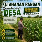 DALAM RANGKA POLRI DUKUNGAN PROGRAM ASTACITA, BHABINKAMTIBMAS DESA PACING POLSEK PARENGAN POLRESTA TUBAN SAMBANGI LOKASI TANAMAN JAGUNG DI DESA PACING KEC. PARENGAN