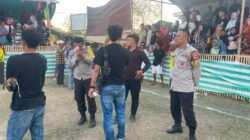 Personel Polsek Bolo Gelar Pengamanan Turnamen Semi Futsal Karang Taruna Fajar Cup di Desa Tambe
