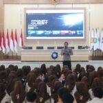 Tingkatkan Literasi Digital, SMAN 1 Tuban Edukasi Pelajar Terkait Peluang dan Risiko Teknologi AI