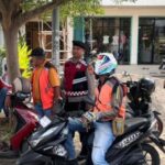 Patroli di Kelurahan Telaga Bertong, Polisi Himbau Pengojek Tertib Berlalu Lintas