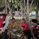Berikan Keamanan dan Kenyamanan Masyarakat, Polisi Sumbawa Barat Patroli Malam di Taman Tiangnam