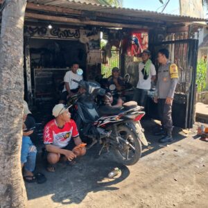 Jelang Pilkades Serentak, Bhabinkamtibmas Desa Tirtanadi Imbau Warga Jaga Kamtibmas dan Cegah Kebakaran