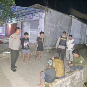 Polsek Asakota Gelar Patroli Cipkon Blue Light, Antisipasi Gangguan Kamtibmas