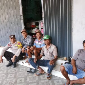 Duduk Bersama Warga Binaan, Bhabinkamtibmas Hadir Melalui Program Sambang Kamtibmas Humanis