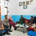 Bhabinkamtibmas Desa Tembeng Putik Sambangi MBG Yayasan Az Zuhri, Ajak Karyawan Jaga Kamtibmas