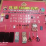 Gerebek Kampung Cemes Kelurahan Pekat, Tim Gabungan Polres Sumbawa dan BNNK Ringkus Pengedar dan Sita 26 Poket Sabu