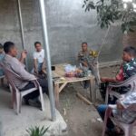 Dekat dengan masyarakat, Bhabinkamtibmas Polsek Woha Sambangi Warga Binaan