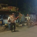 Cegah Genangan Meluas, Babinsa Rembige Pimpin Aksi Bersih Saluran