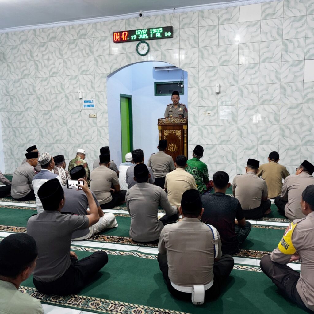 Subling Di Masjid Al-Zihat, Kapolres Bima Kota Perkuat Silaturahmi Dan Serap Aspirasi Masyarakat