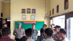 WAKA POLRES DOMPU BERSAMA PJU LAKSANAKAN KUNJUNGAN KERJA KE POLSEK DOMPU, TEKANKAN DISIPLIN DAN PENGAWASAN TAHANAN